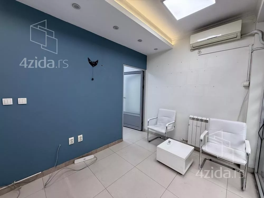 Lokal | 4zida