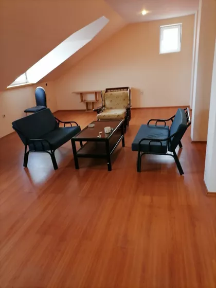 Jovana Dučića 28 | 4zida.rs