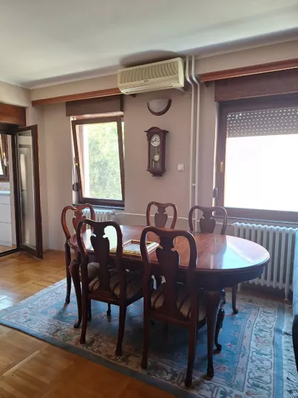 Pavla Papa | 4zida.rs