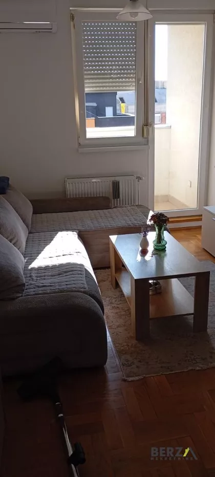 Bulevar Patrijarha Pavla (Somborski Bulevar) | 4zida.rs