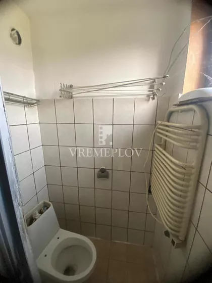 Popova bara nova 202. | 4zida.rs