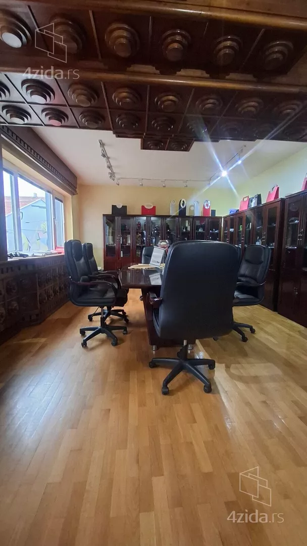 Poslovni prostor | 4zida