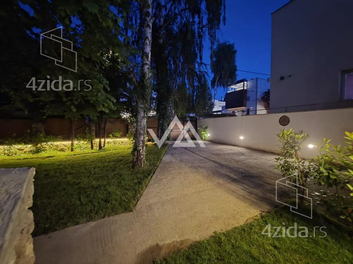 Kuća | 4zida