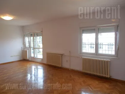 TAŠMAJDAN | 4zida.rs