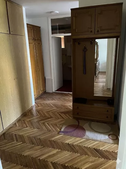 Cara Dušana 84 | 4zida.rs