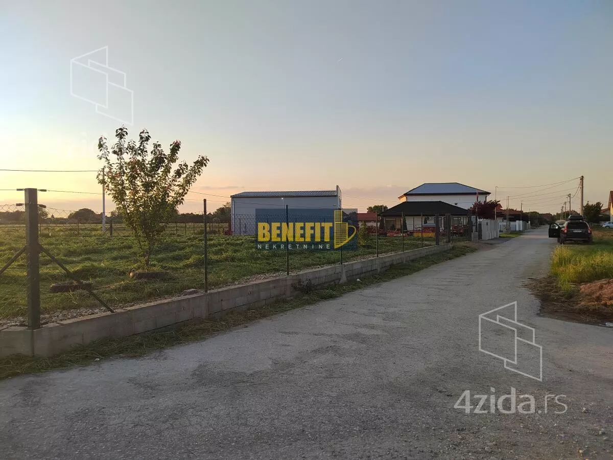 Plac | 4zida