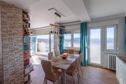 Majora Omera Mehića | 4zida.rs