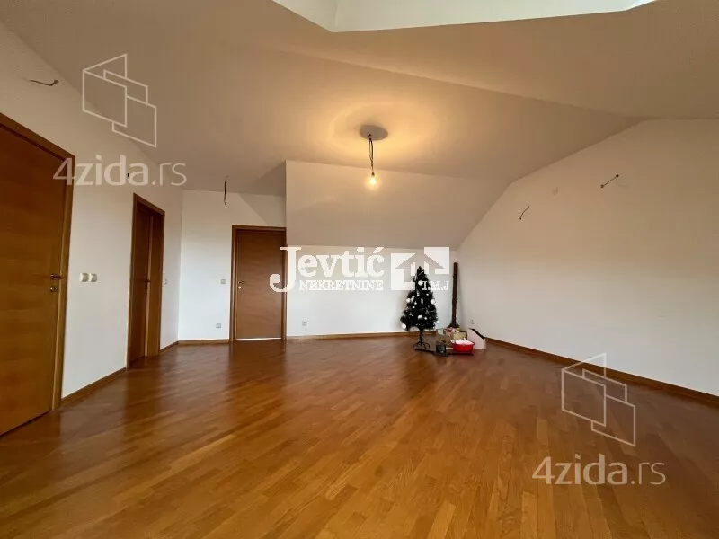 4-etažna kuća | 4zida
