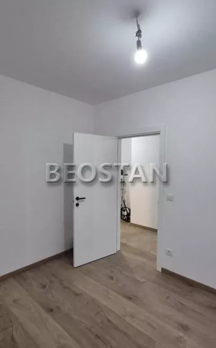 Cara Dusana | 4zida.rs