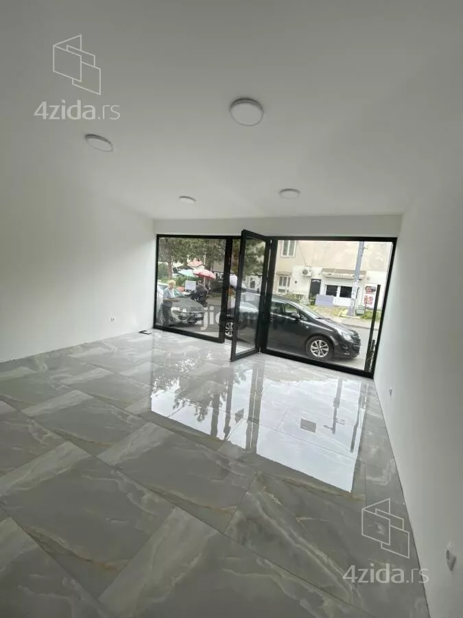 Lokal | 4zida