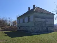Ratković , Okolne lokacije, Rekovac | 4zida.rs