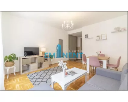 Gvozdićeva | 4zida.rs