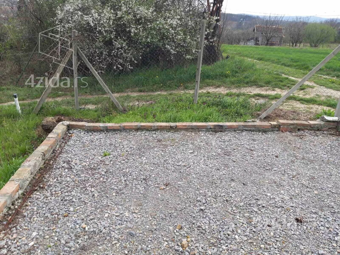 Građevinsko zemljište | 4zida