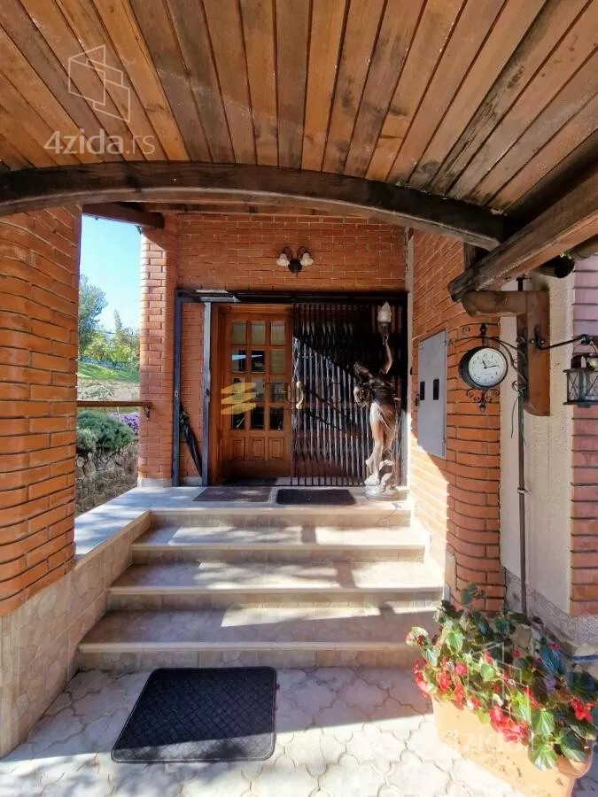 Kuća | 4zida