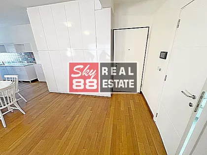 Patrijarha Varnave | 4zida.rs