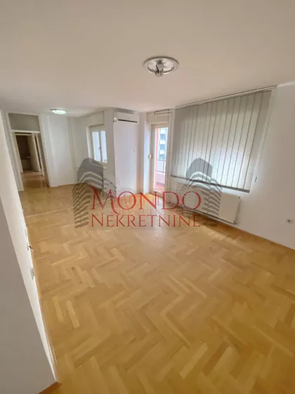 Dom Zdravlja | 4zida.rs