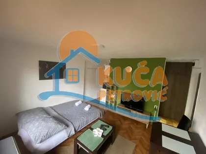 Ustanička | 4zida.rs