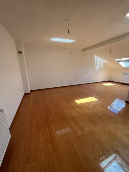 Centar preko Lepenice | 4zida.rs