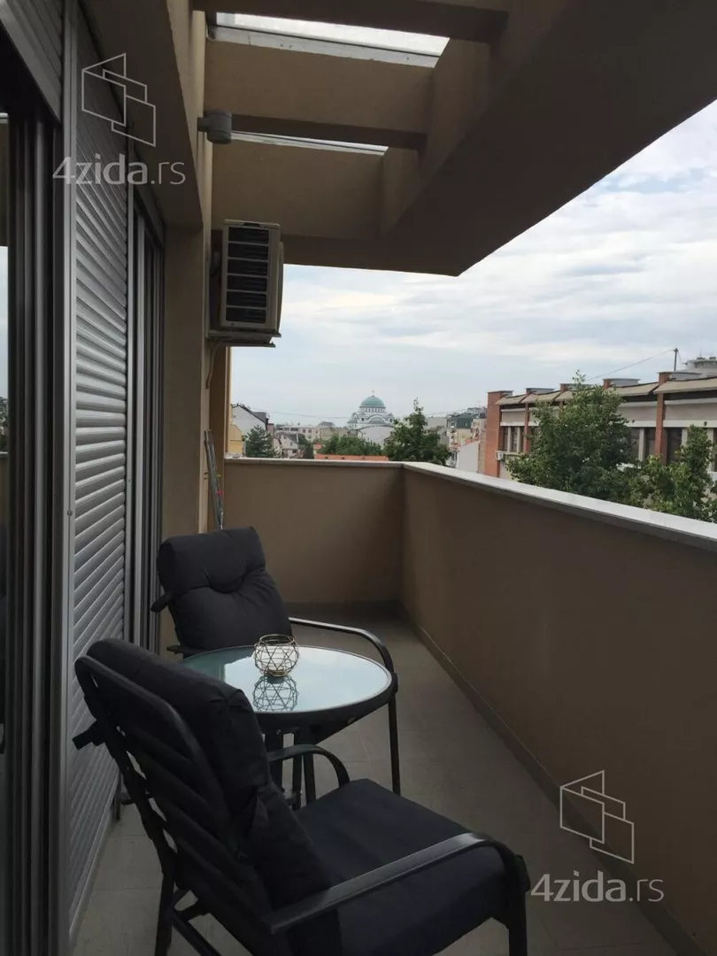 Petosoban stan | 4zida