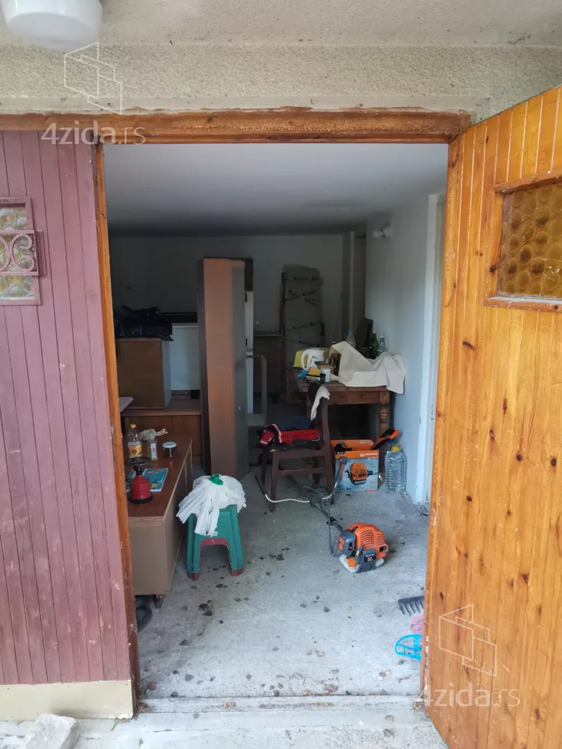 3-etažna kuća | 4zida