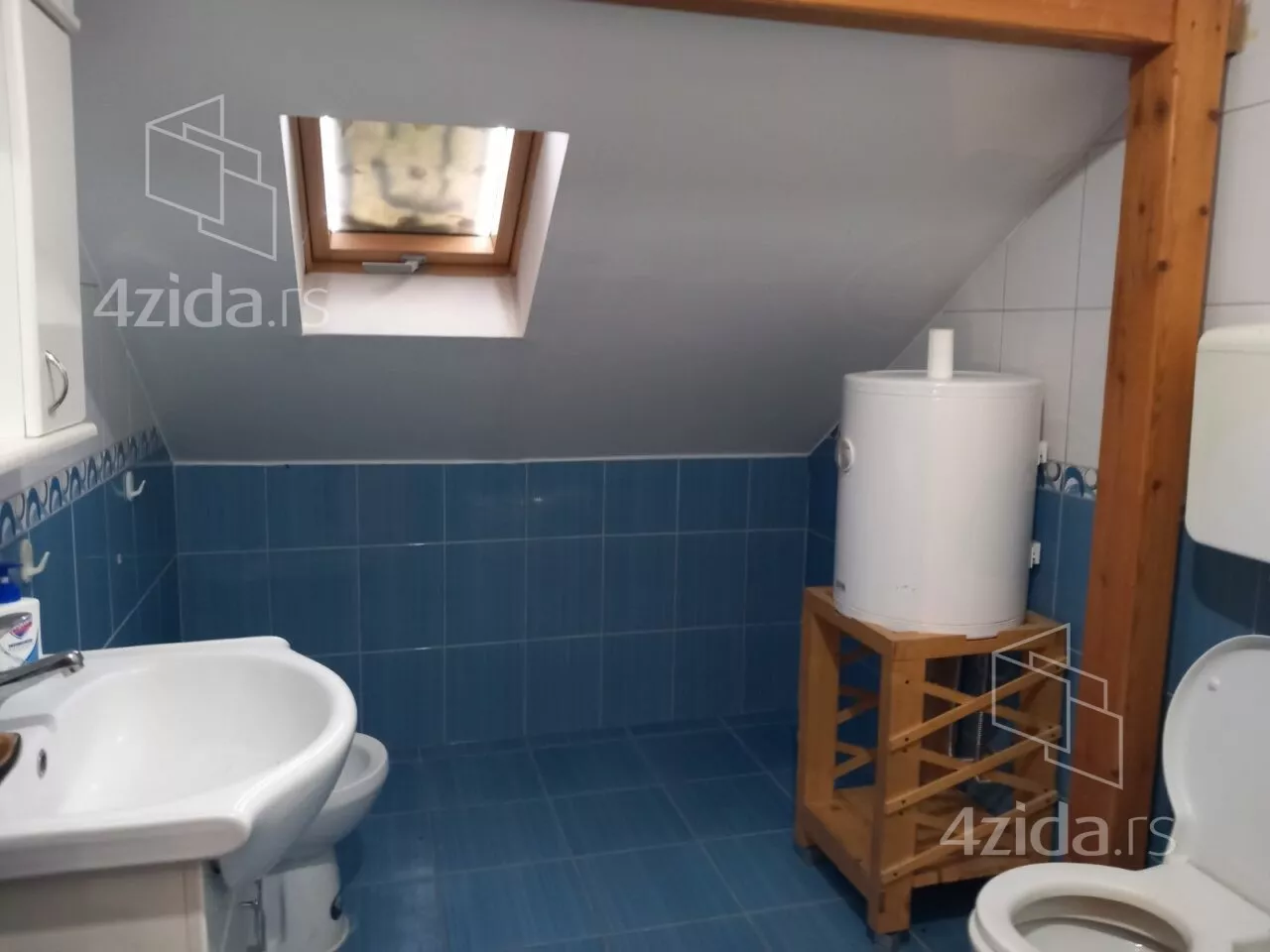 Petosoban stan | 4zida