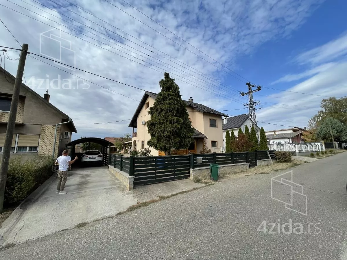 Kuća | 4zida