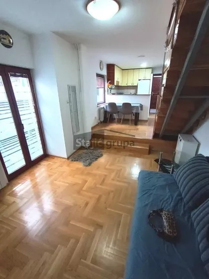 Kačićeva | 4zida.rs