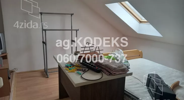 Petosoban stan | 4zida