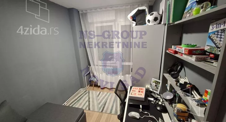 Troiposoban stan | 4zida