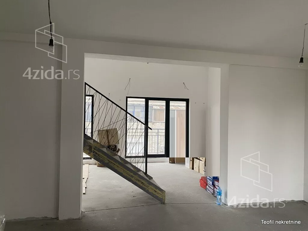 Petosoban stan | 4zida