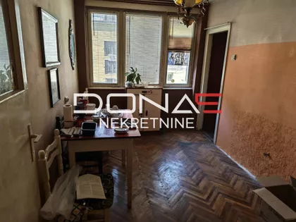 Nade Tomić | 4zida.rs