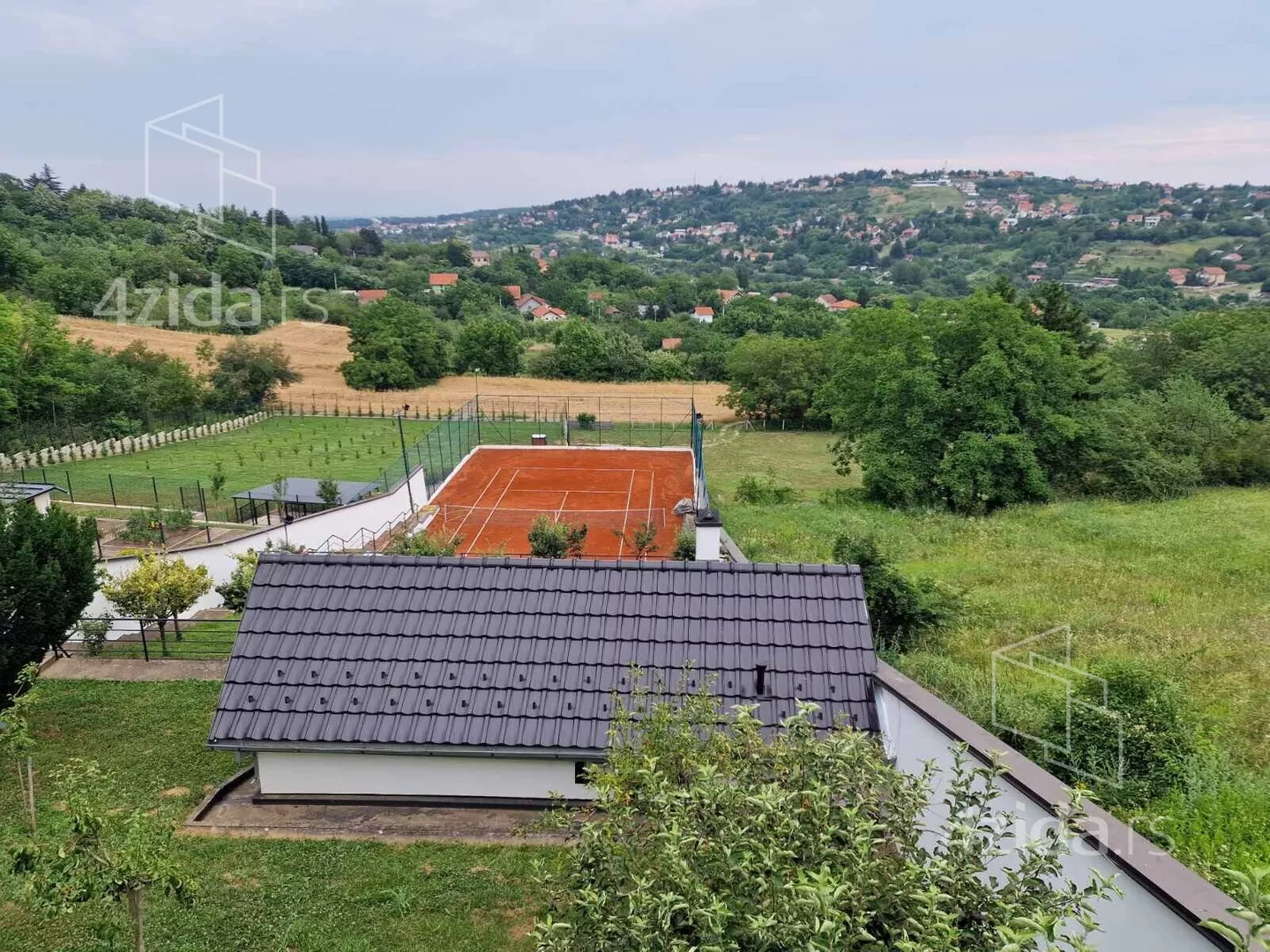 3-etažna kuća | 4zida