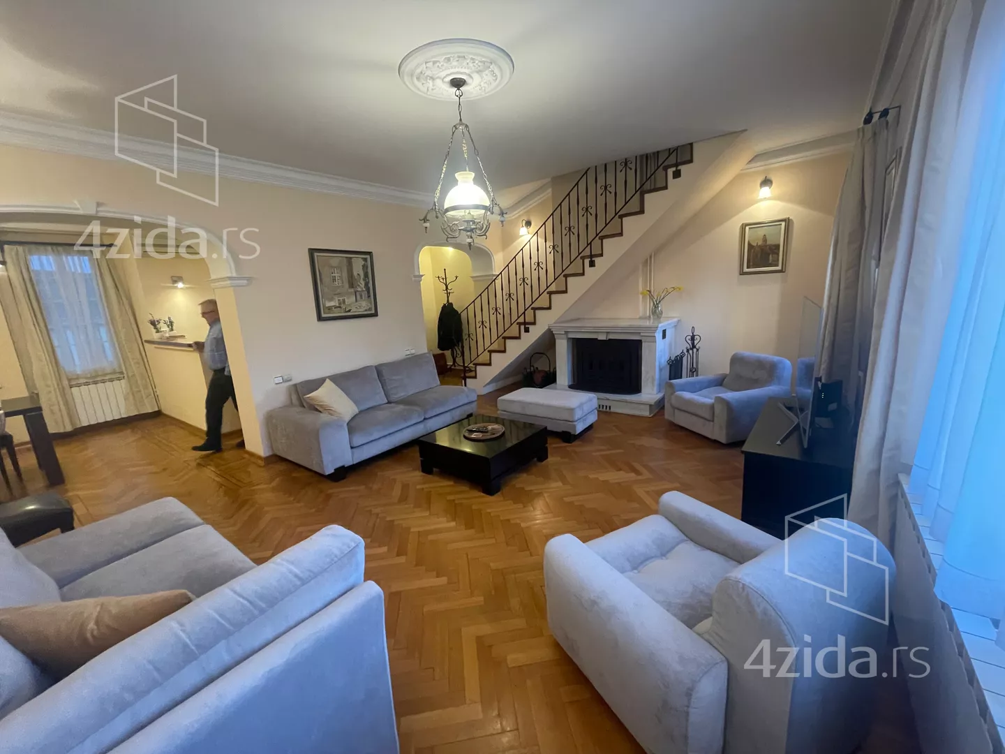 Petosoban stan | 4zida