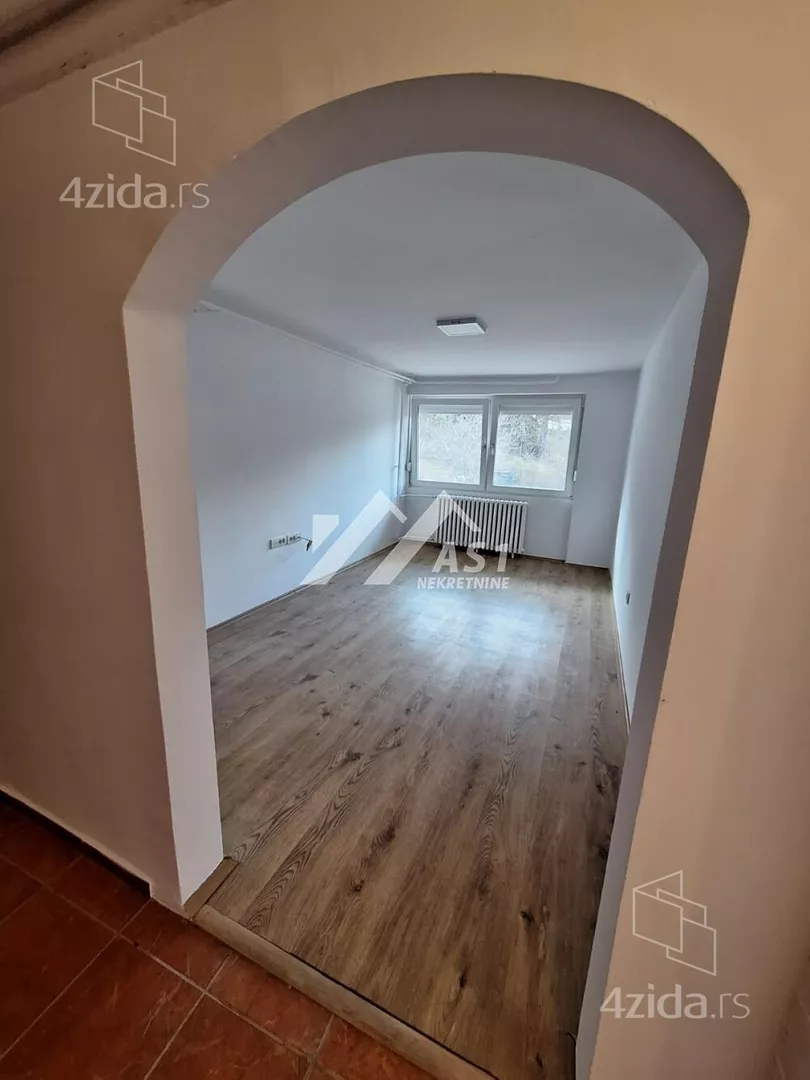 4-etažna kuća | 4zida