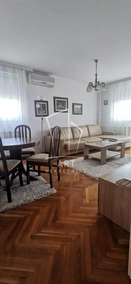 Vitanovačka | 4zida.rs