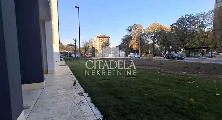 Lokal | 4zida
