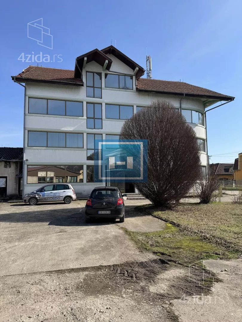 Poslovni prostor | 4zida