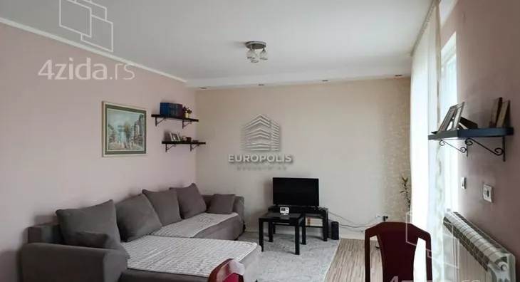 5-etažna kuća | 4zida