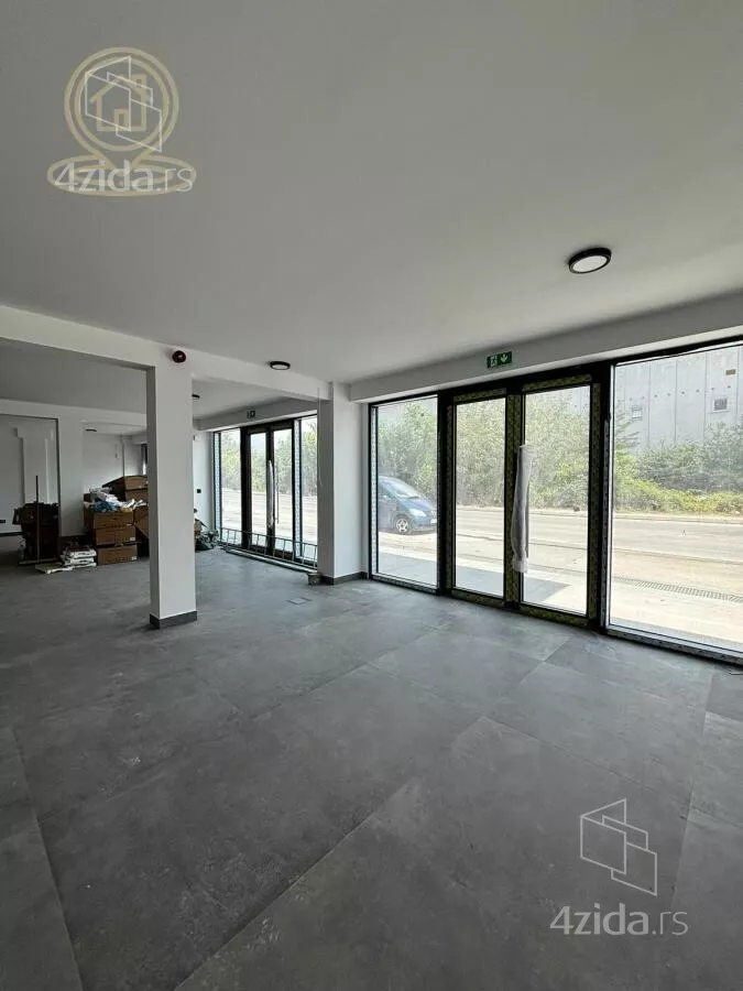 Poslovni prostor | 4zida