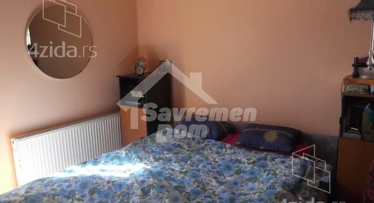 Petoiposoban stan | 4zida