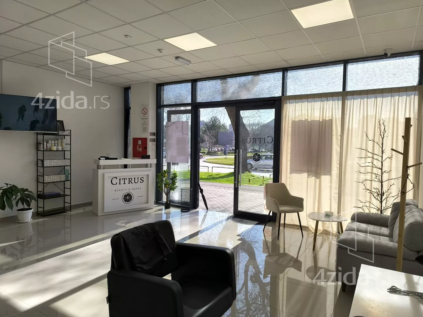 Poslovni prostor | 4zida