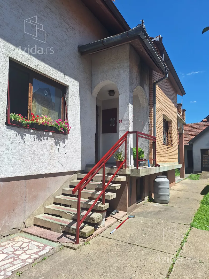 3-etažna kuća | 4zida