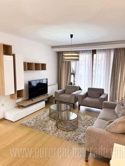 CRVENI KRST | 4zida.rs