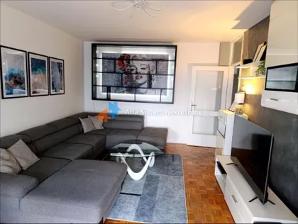 Crveni Krst Vračar | 4zida.rs