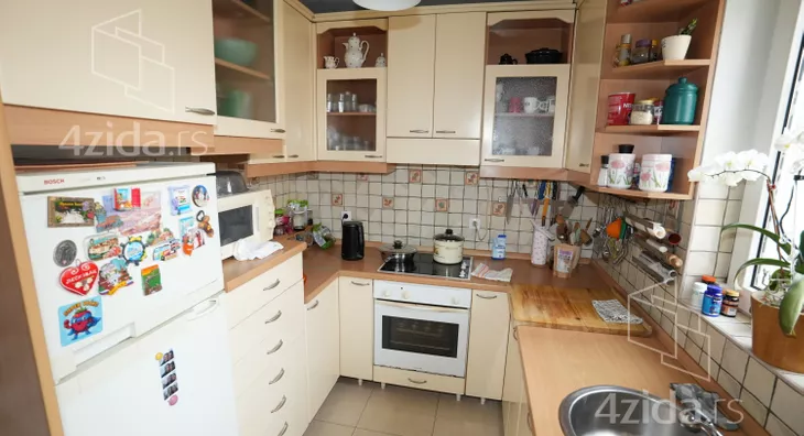 4-etažna kuća | 4zida