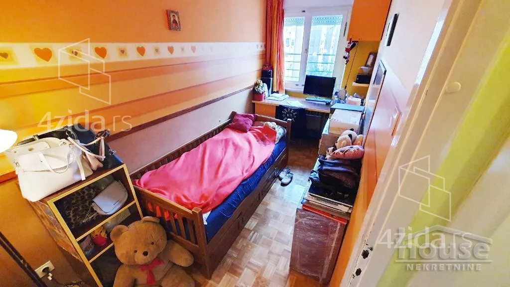 Četvorosoban stan | 4zida