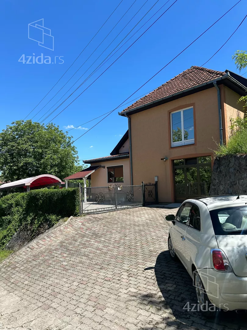 3-etažna kuća | 4zida
