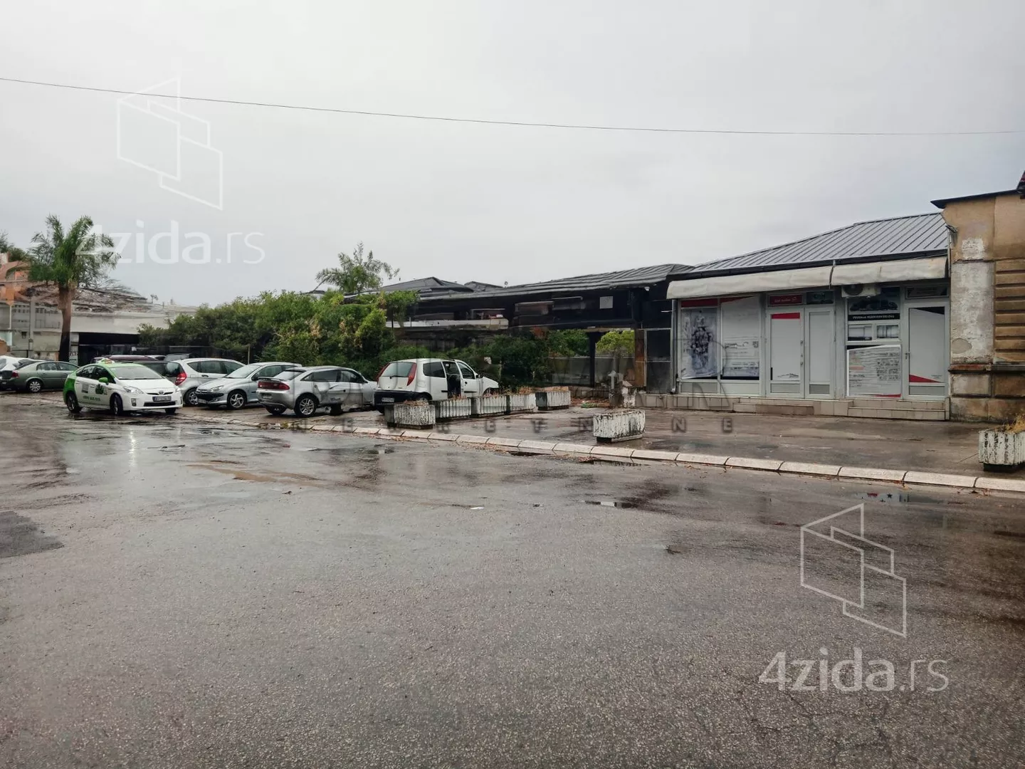 Lokal | 4zida
