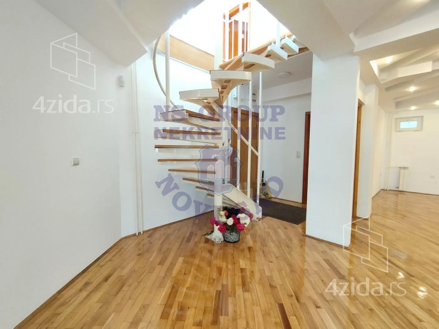 Šestosoban stan | 4zida