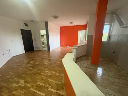 Lesnina | 4zida.rs